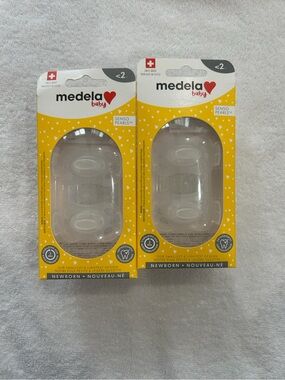 Medela Baby Newborn Pacifiers – Yellow & White Packaging (2-Pack)